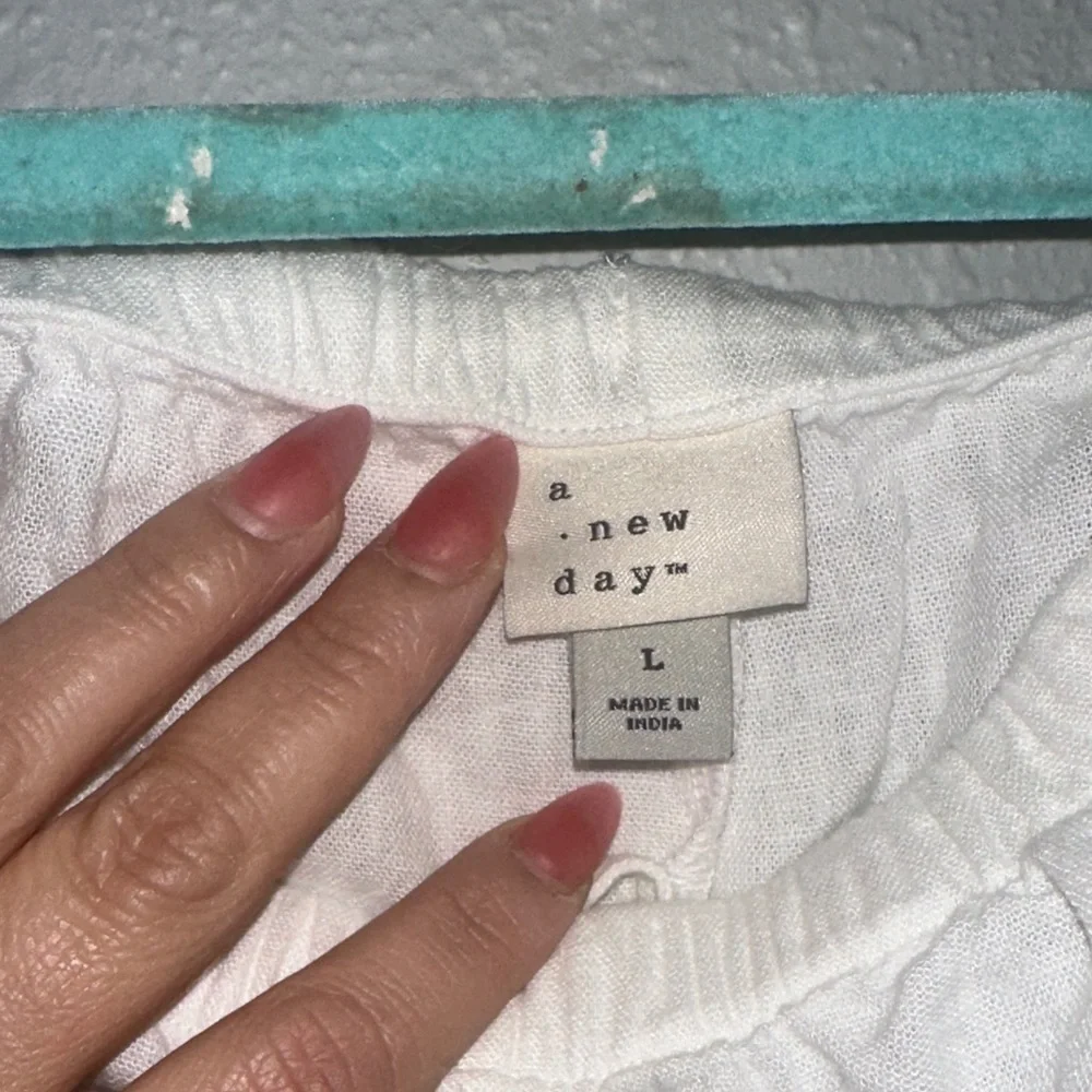 a new day Women's Cream Shorts